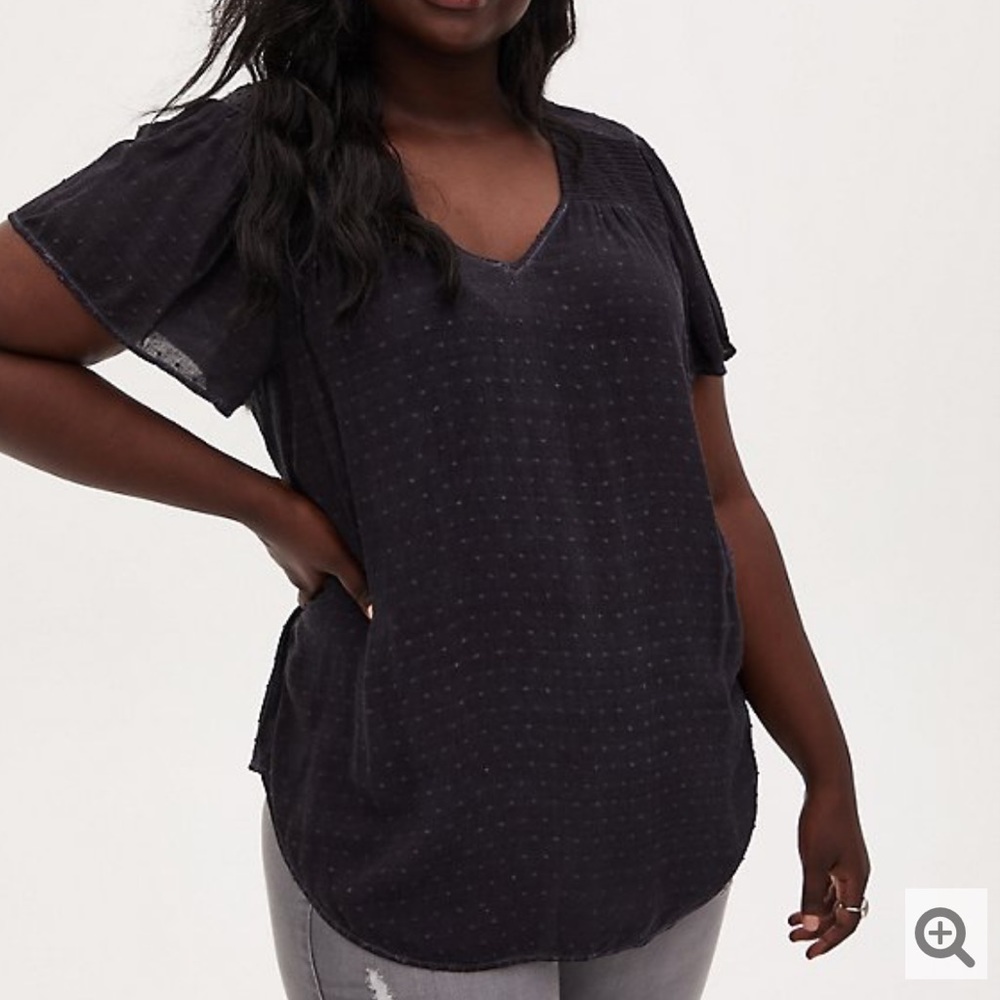 NWT torrid size 2 Swiss dot top